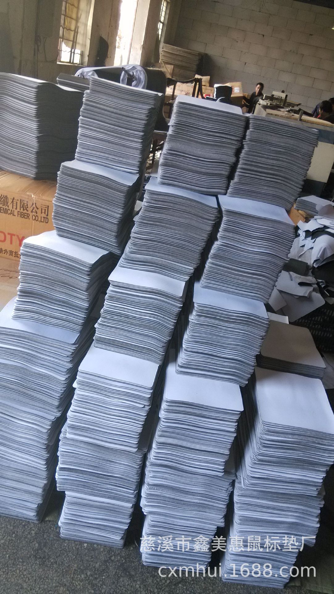 Mouse mat wholesale black white office game advertising mouse pad round keyboard pad manufacturer | PAIDU